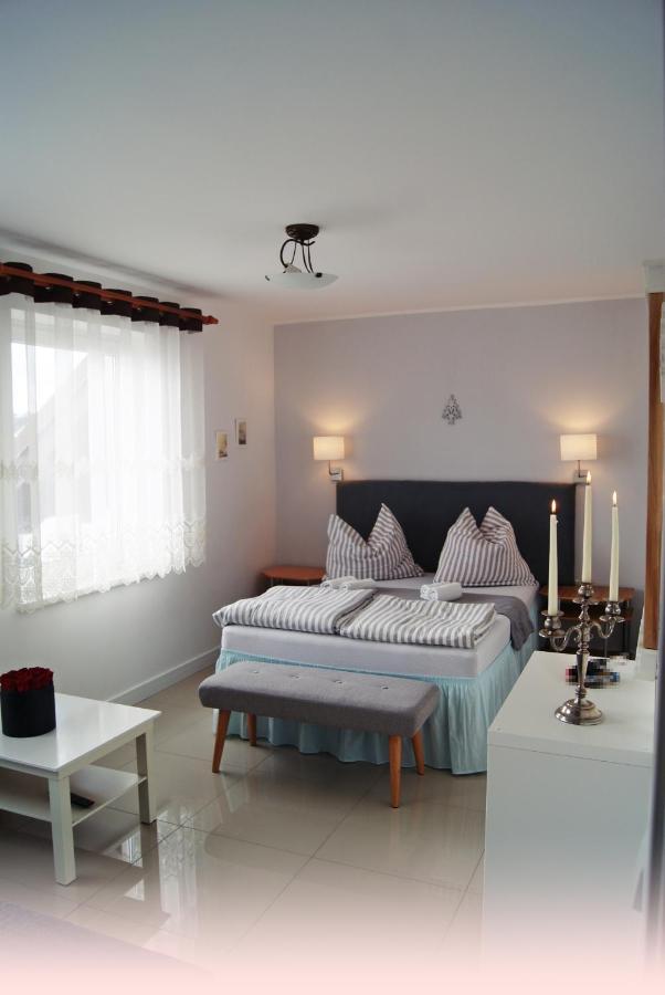 Iwona Pokoje Apartamenty Karwia Dış mekan fotoğraf