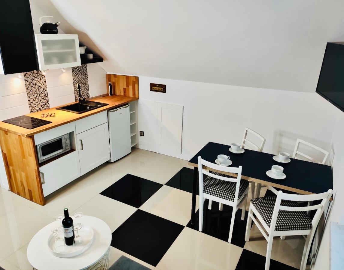 Iwona Pokoje Apartamenty Karwia Dış mekan fotoğraf