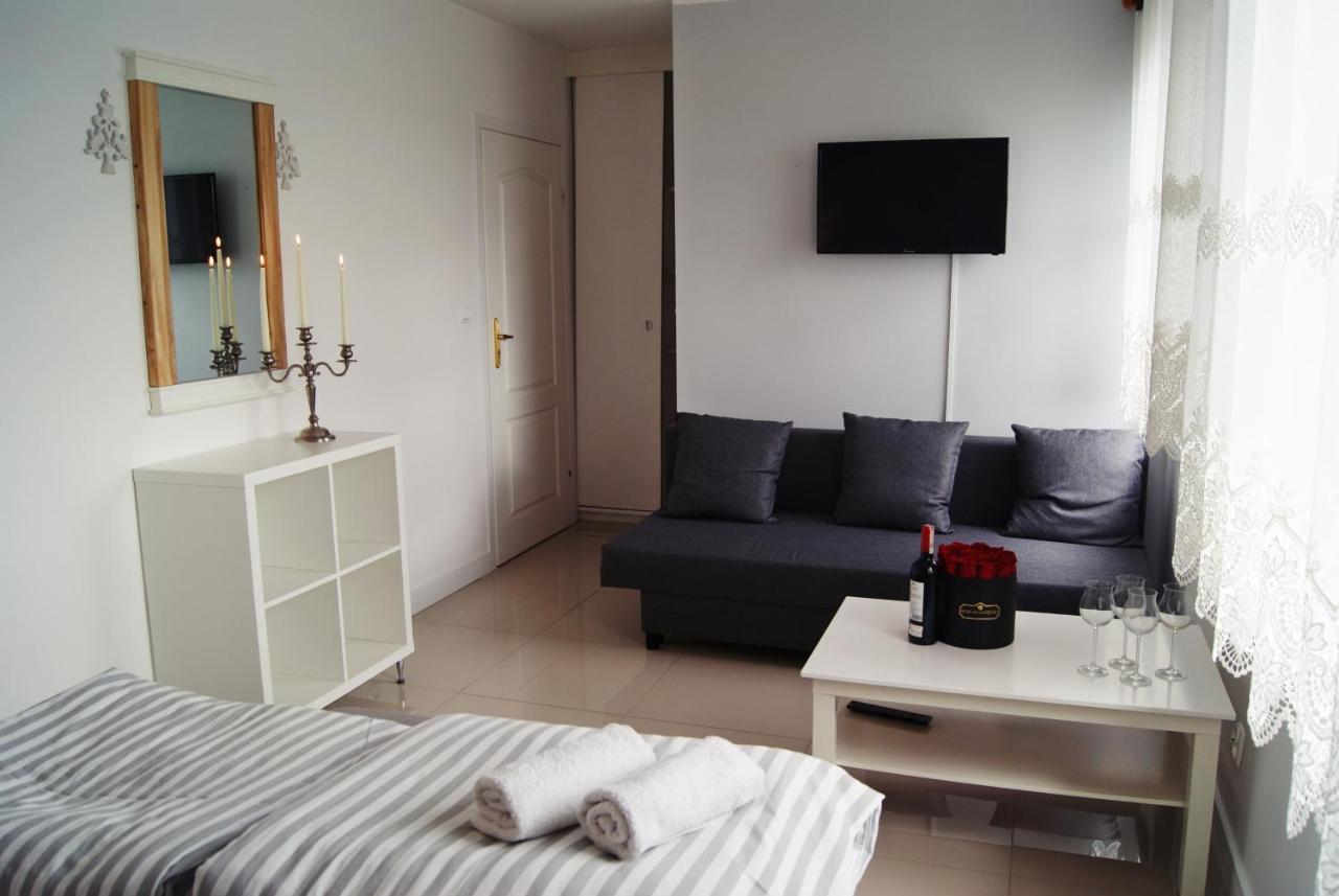 Iwona Pokoje Apartamenty Karwia Dış mekan fotoğraf