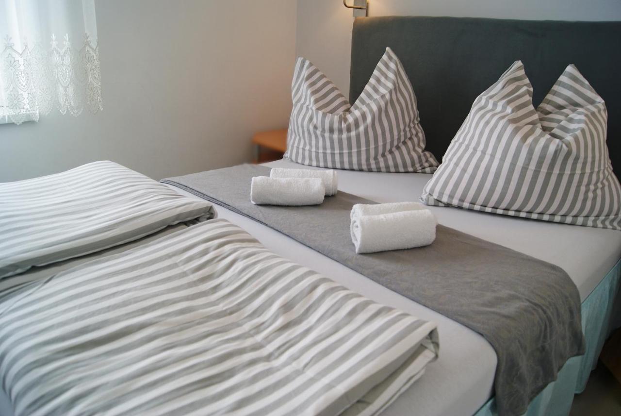 Iwona Pokoje Apartamenty Karwia Dış mekan fotoğraf