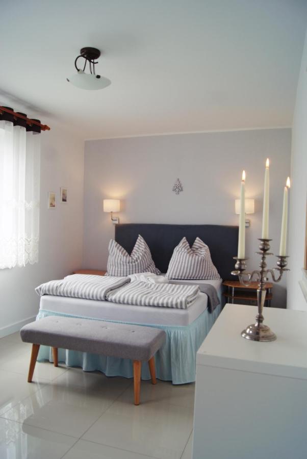 Iwona Pokoje Apartamenty Karwia Dış mekan fotoğraf