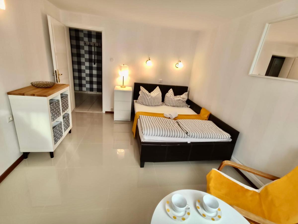 Iwona Pokoje Apartamenty Karwia Dış mekan fotoğraf