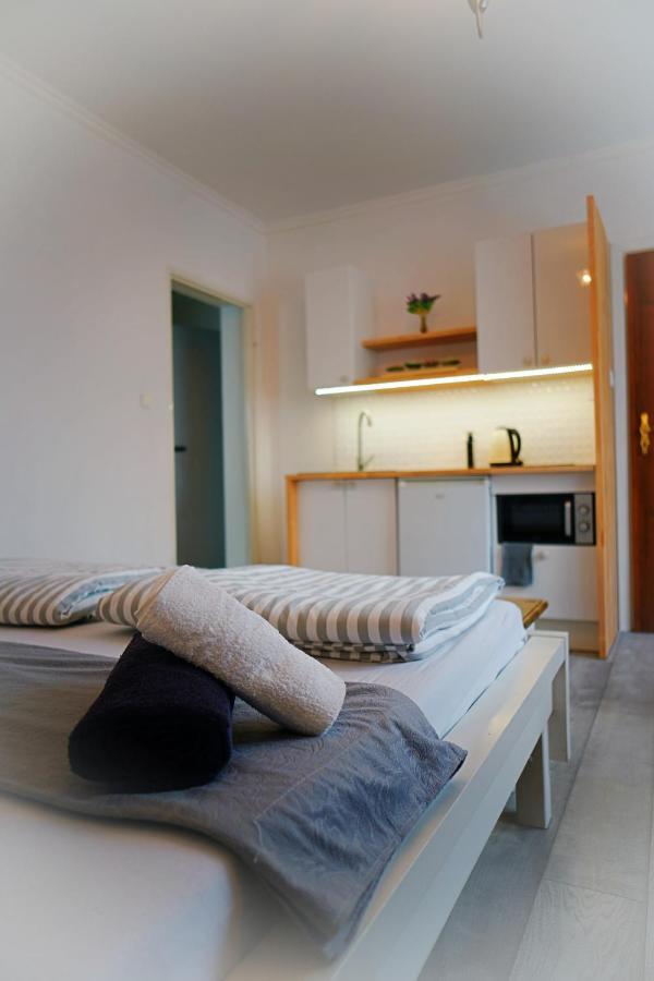 Iwona Pokoje Apartamenty Karwia Dış mekan fotoğraf