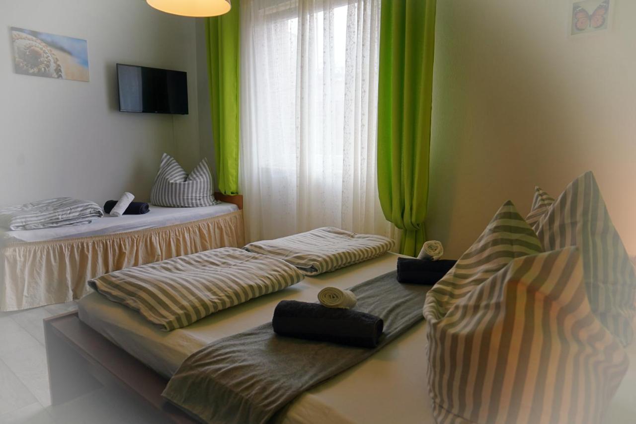 Iwona Pokoje Apartamenty Karwia Dış mekan fotoğraf