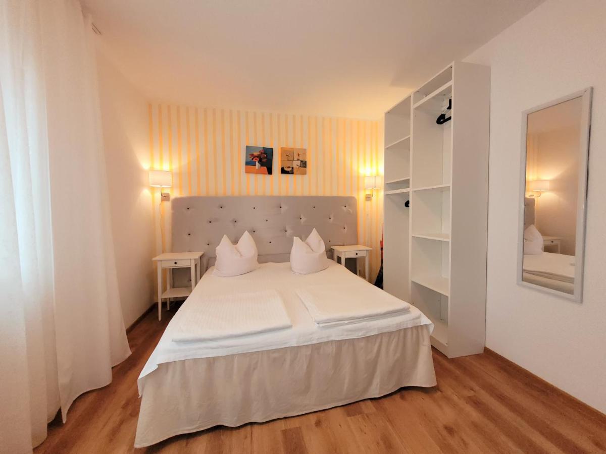 Iwona Pokoje Apartamenty Karwia Dış mekan fotoğraf
