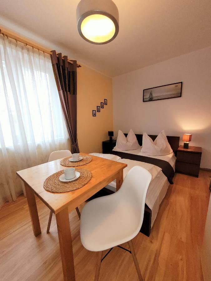 Iwona Pokoje Apartamenty Karwia Dış mekan fotoğraf