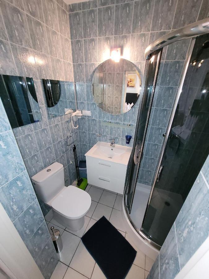 Iwona Pokoje Apartamenty Karwia Dış mekan fotoğraf