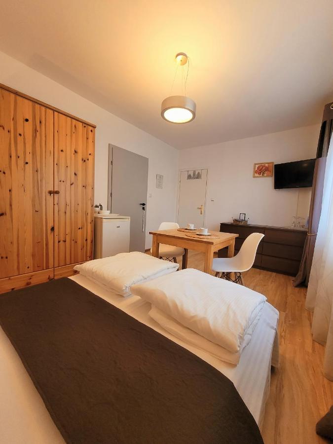 Iwona Pokoje Apartamenty Karwia Dış mekan fotoğraf